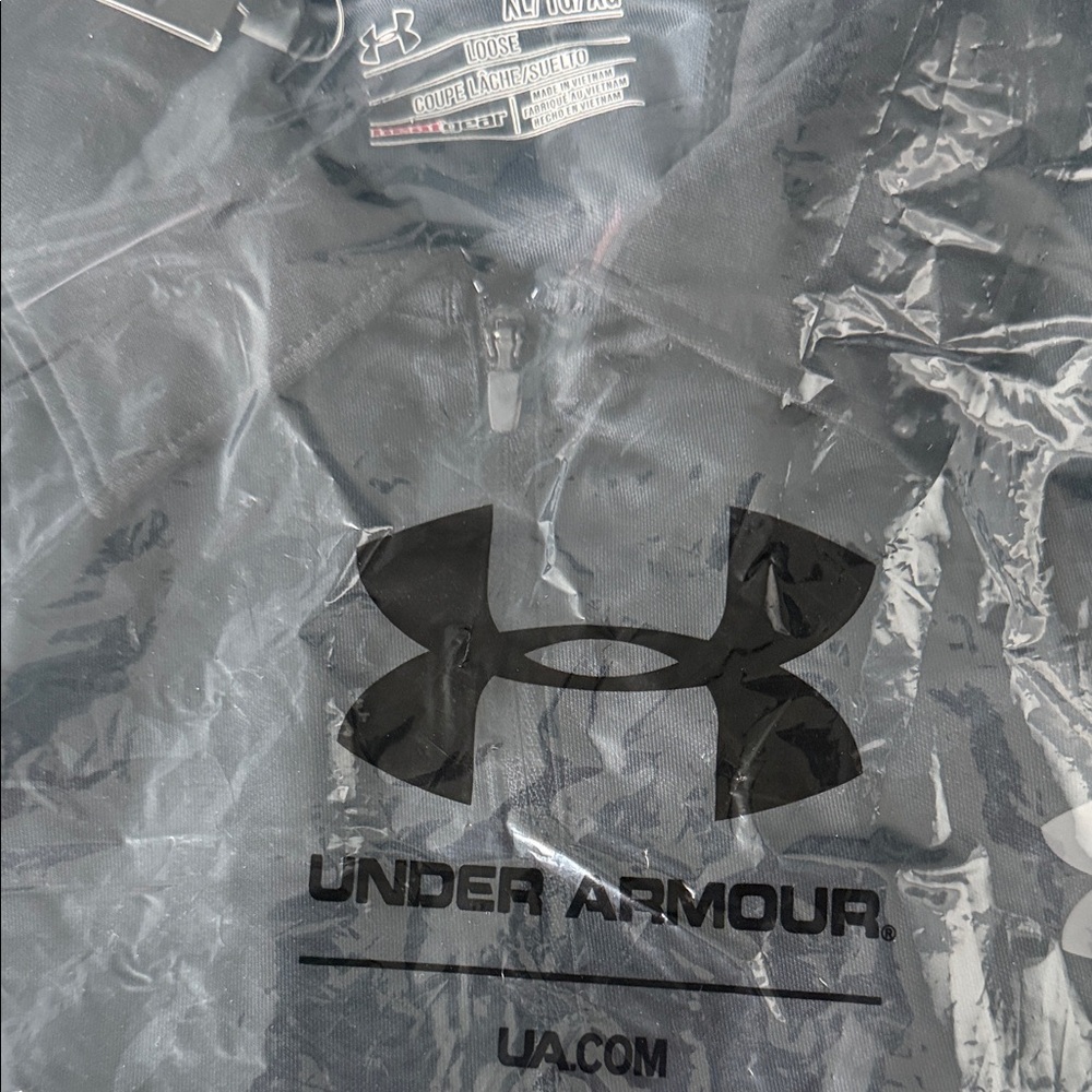 FINAL SALE 🏷️ Under Armour Men's Black Polo - Picture 2 of 6